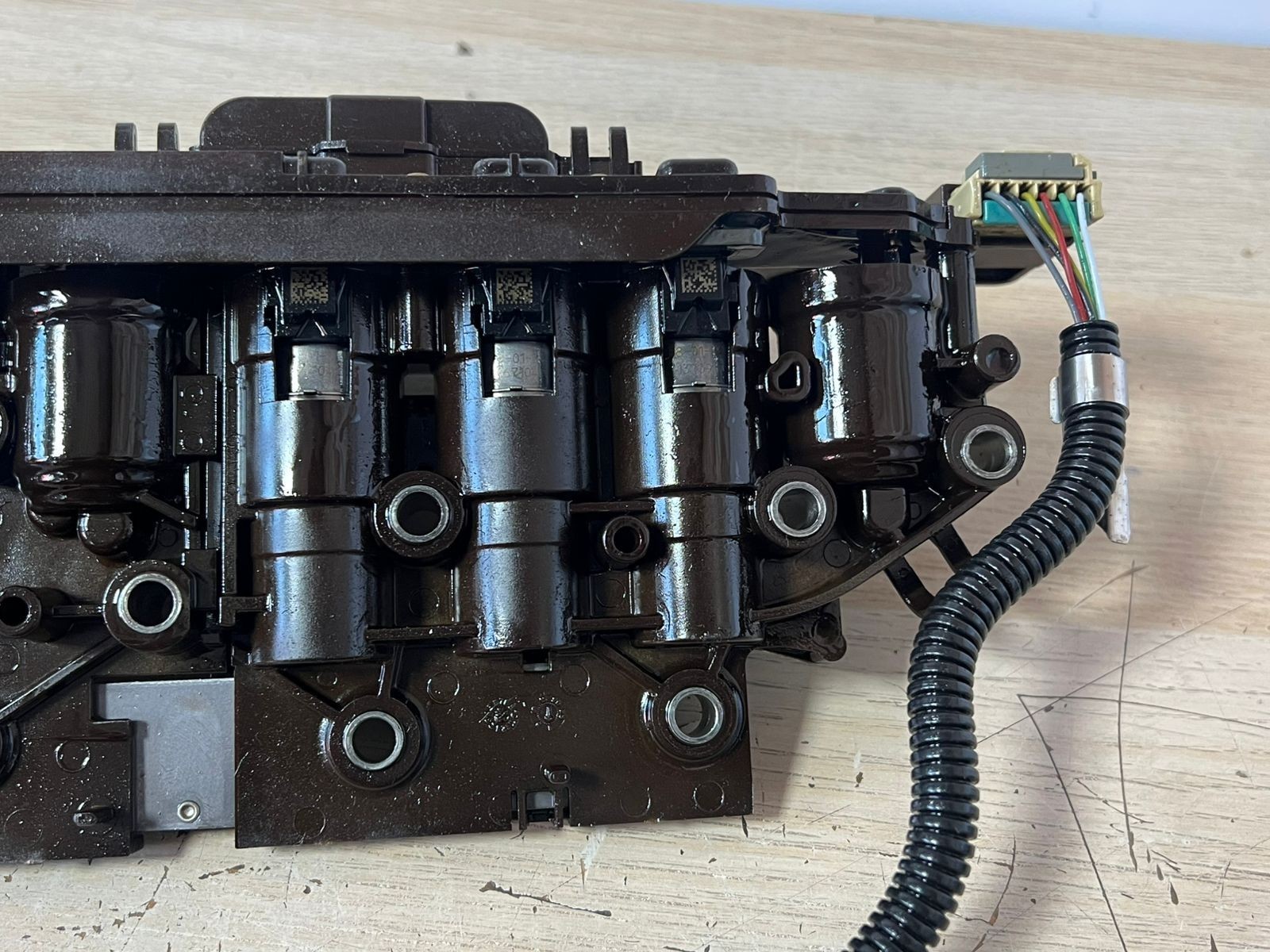 BMW Automatic Transmission Valve Body 24243598 TCM E90 E83 GL45 GM N52 N46 2008