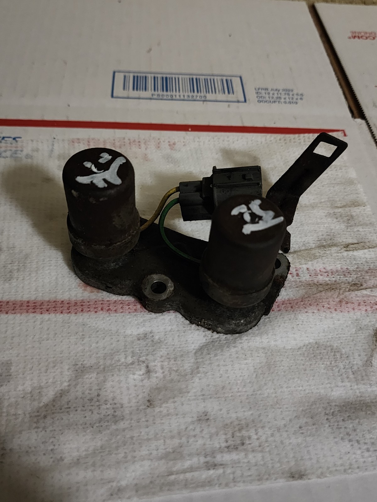 96 97 98 99 00 Civic AT Bottom Lower Shift Solenoid Assembly Used OEM