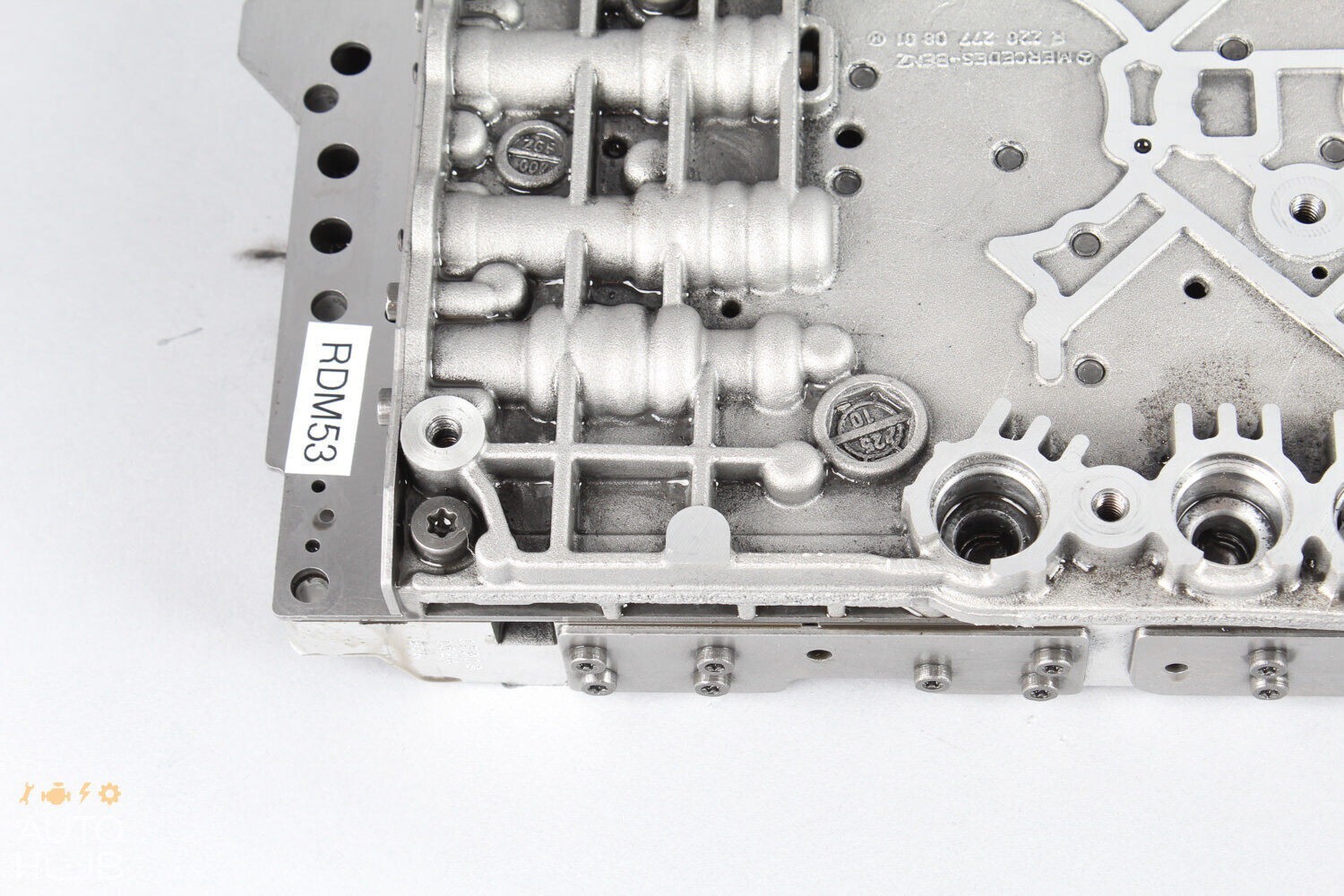 Mercedes W220 S430 C230 7G-Tronic 722.9 Transmission Valve Body 2202703106 OEM