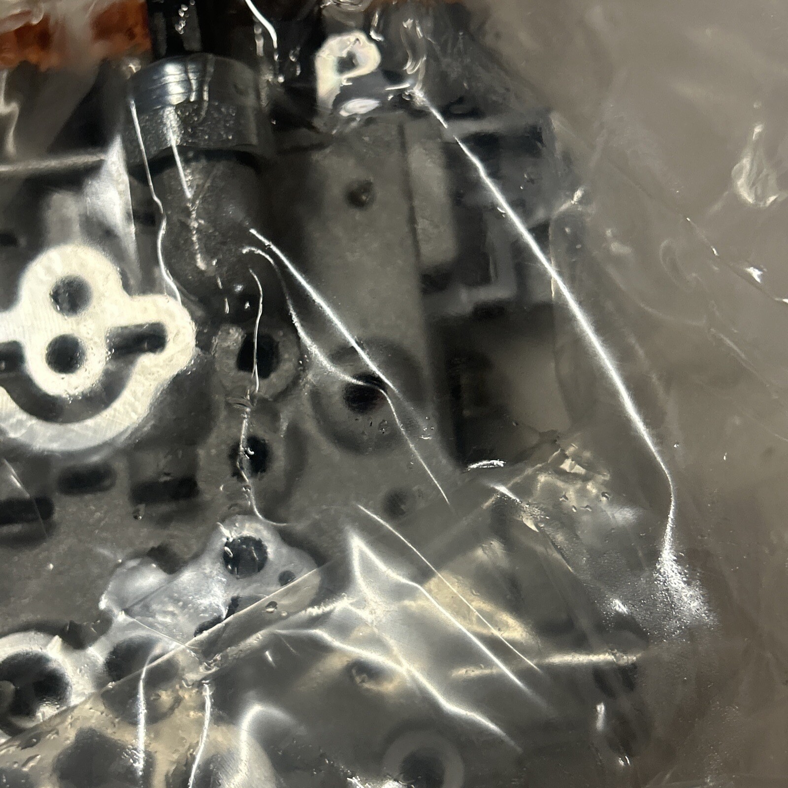 New-Genuine Mopar Complete Valve Body 68318222AA 2017-2025 Chrysler 3.6L