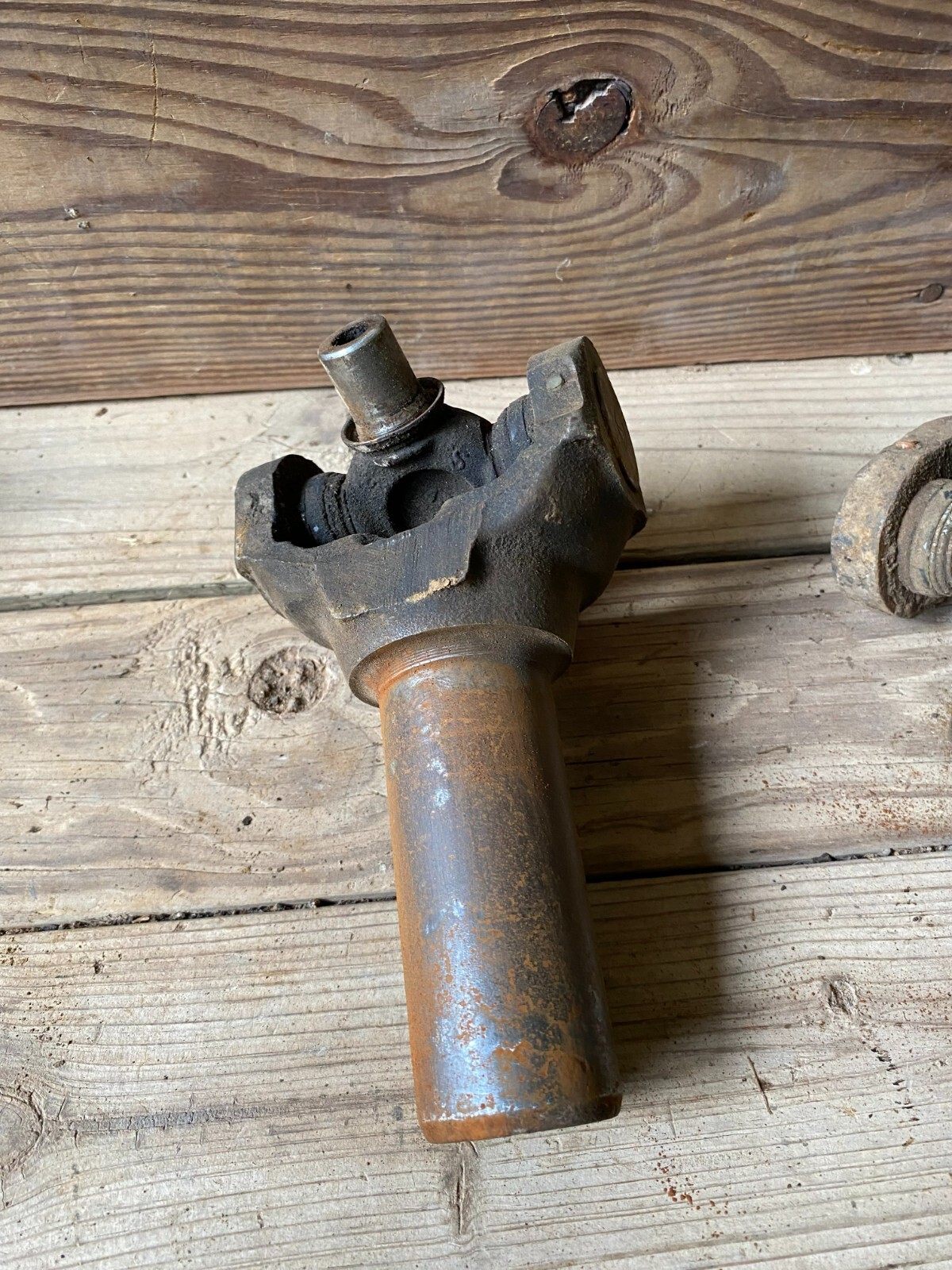 (1) 1970s 80s GM 26 spline automatic transmission slip yoke TH200 Metric TH350?